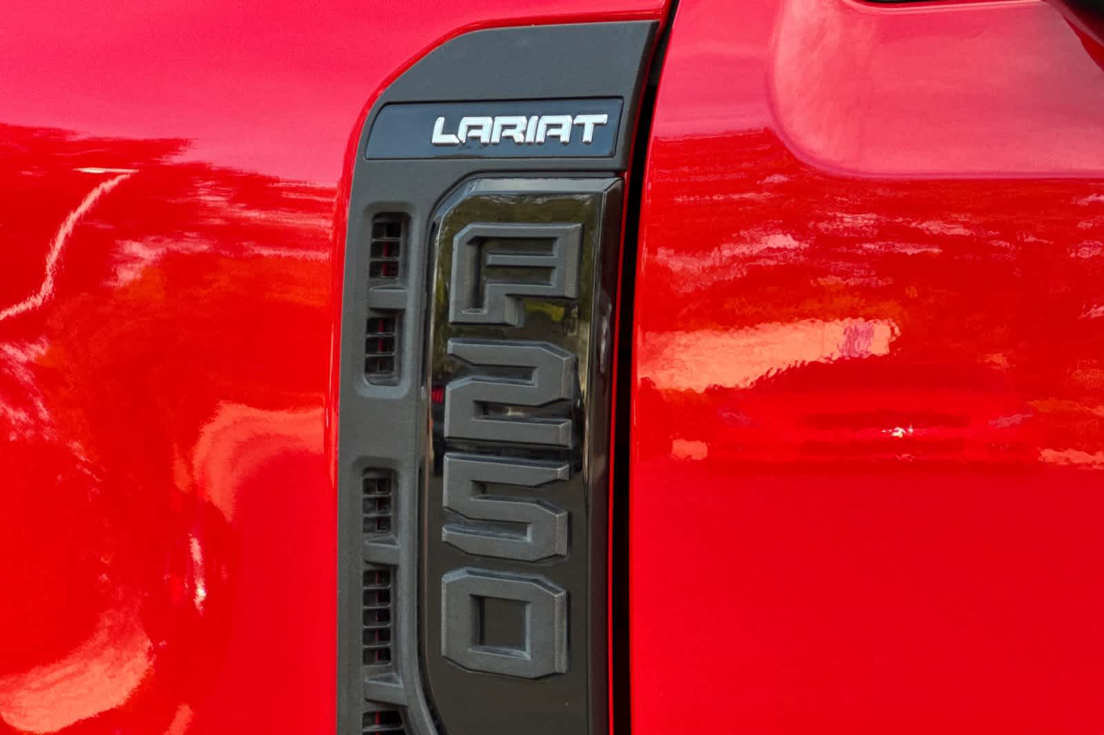 Used 2024 Ford F250 Lariat w/ Sport Appearance Package AWD/4WD image 27