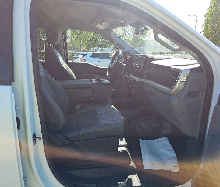 Used 2023 Ford F350 XLT AWD/4WD image 6