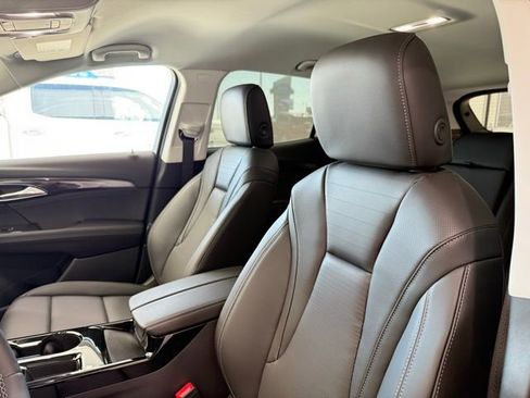 New 2025 Buick Envision Preferred image 16