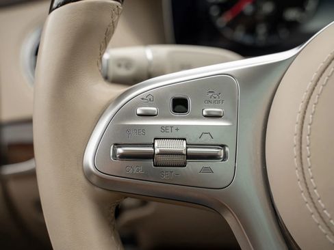 Used 2019 Mercedes-Benz S 560 4MATIC Sedan image 23