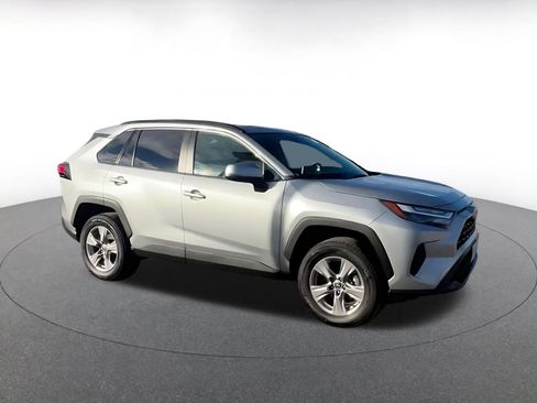 Used 2025 Toyota RAV4 XLE image 2