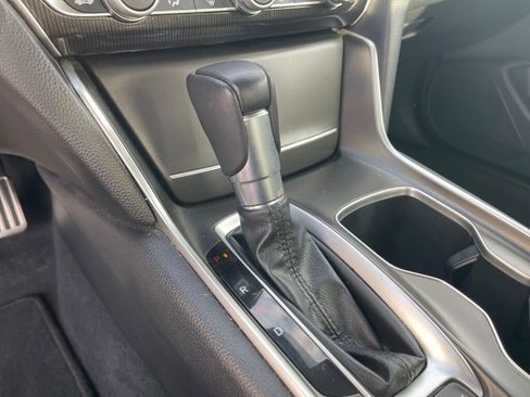 Used 2022 Honda Accord Sport image 9