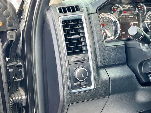 Used 2017 RAM 2500 Laramie w/ Snow Chief Group image 10