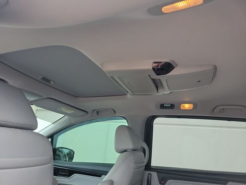 Used 2021 Honda Odyssey Touring image 17