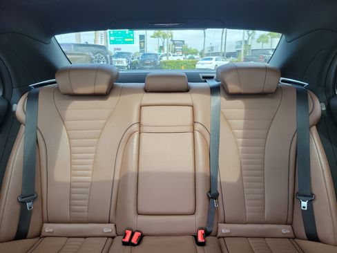 Used 2017 Mercedes-Benz S 550 Sedan image 16