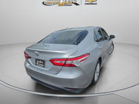 Used 2019 Toyota Camry LE FWD image 8