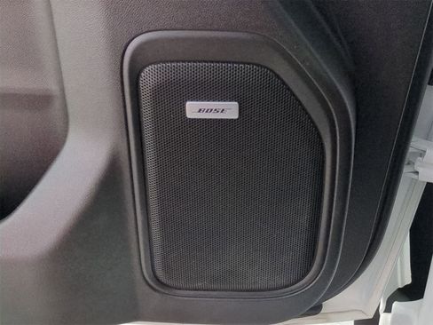 Used 2020 Chevrolet Silverado 1500 LTZ image 32