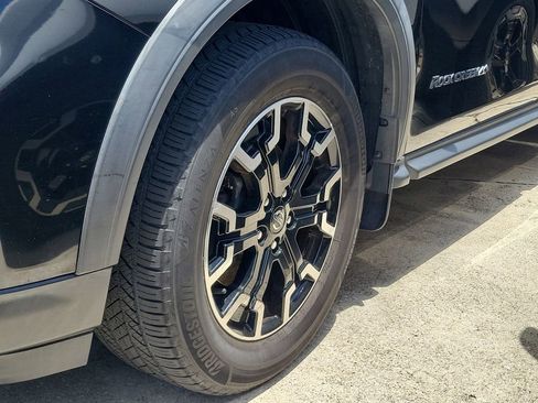 Used 2019 Nissan Pathfinder SL w/ Rock Creek Edition AWD/4WD image 4