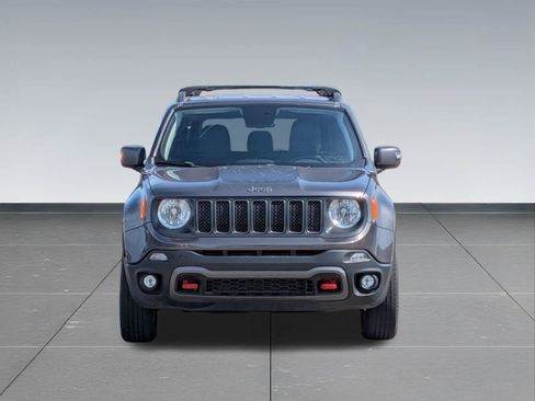 Used 2019 Jeep Renegade Trailhawk AWD/4WD image 8
