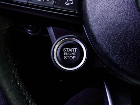 Used 2023 Alfa Romeo Stelvio Ti AWD/4WD image 30