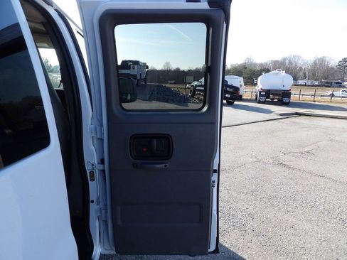 Used 2024 Chevrolet Express 3500 LS image 26