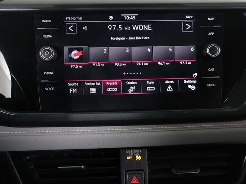 Used 2023 Volkswagen Taos SEL AWD/4WD image 45