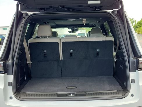New 2026 Jeep Grand Wagoneer 4WD image 10