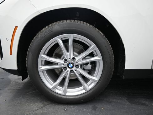 Used 2025 BMW X3 xDrive30i w/ Convenience Package image 4