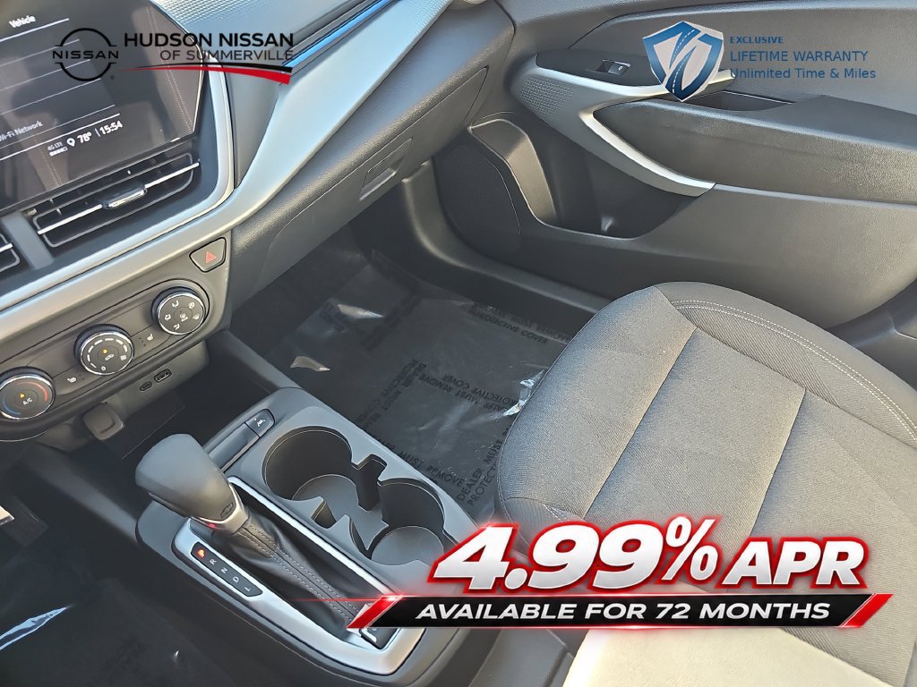 Used 2025 Chevrolet Trax LS w/ LS Convenience Package FWD image 26