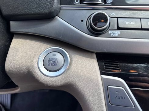 Used 2018 Hyundai Elantra Value Edition FWD image 26