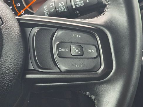 Used 2022 Jeep Wrangler Unlimited Sport image 16