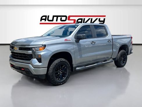 Used 2024 Chevrolet Silverado 1500 Custom Trail Boss AWD/4WD image 3