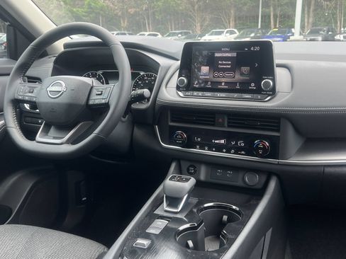 New 2026 Nissan Rogue SV FWD image 3