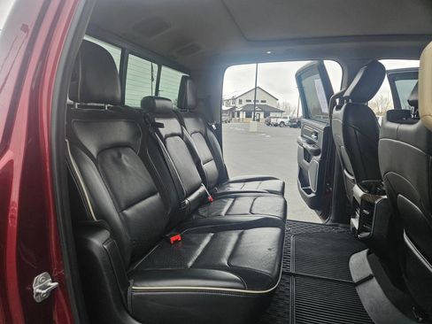 Used 2019 RAM 1500 Laramie image 37