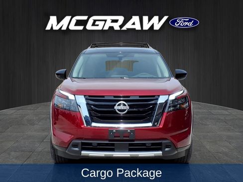 Used 2025 Nissan Pathfinder Platinum w/ Cargo Package FWD image 3