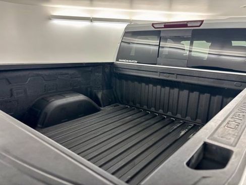 Used 2024 Chevrolet Silverado 1500 LT w/ Z71 Off-Road Package image 34