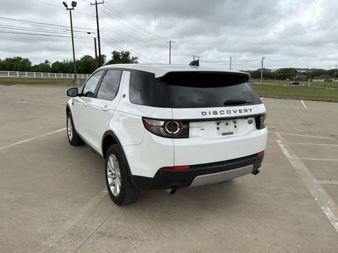 Used 2017 Land Rover Discovery Sport HSE image 3