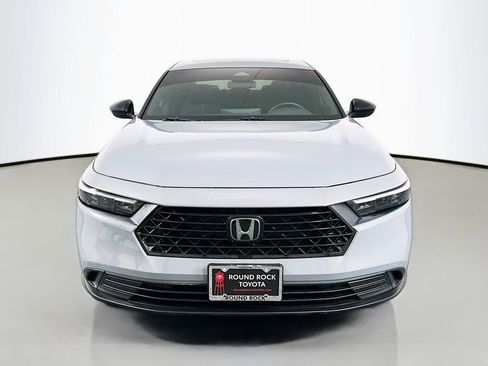 Used 2023 Honda Accord Sport image 2