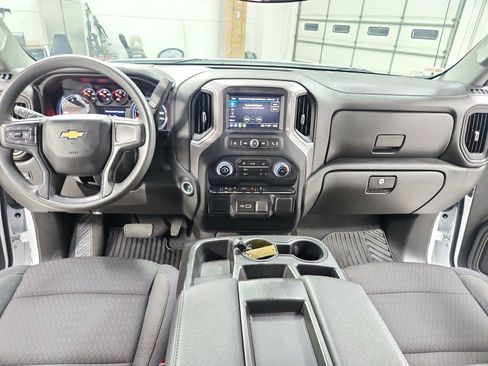 Used 2024 Chevrolet Silverado 1500 Custom image 23