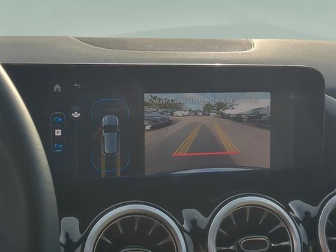 Certified 2025 Mercedes-Benz GLA 250 image 18