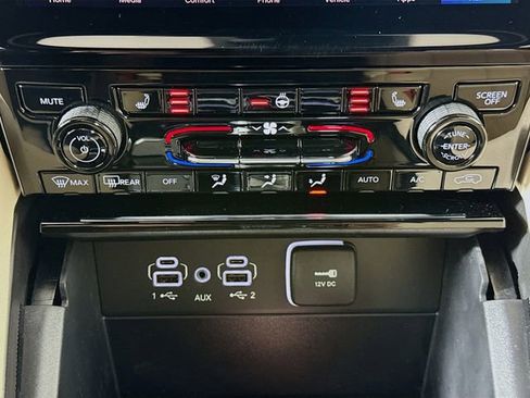 New 2025 Jeep Grand Cherokee Limited image 16