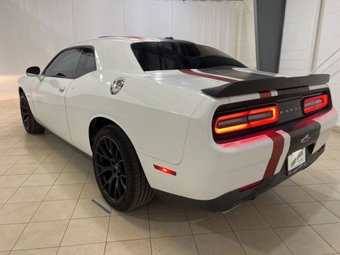 Used 2018 Dodge Challenger R/T image 3
