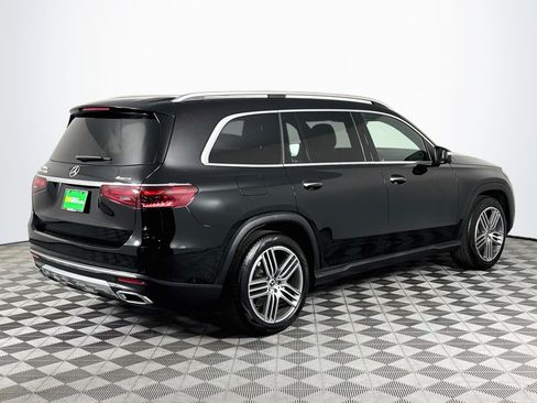 Used 2025 Mercedes-Benz GLS 450 4MATIC image 8