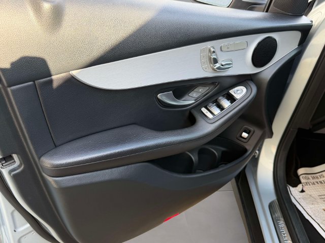 Certified 2022 Mercedes-Benz GLC 300 4MATIC image 15