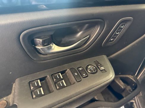 Used 2024 Honda Pilot Touring image 17