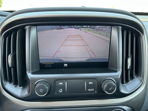 Used 2021 Chevrolet Colorado Z71 AWD/4WD image 14
