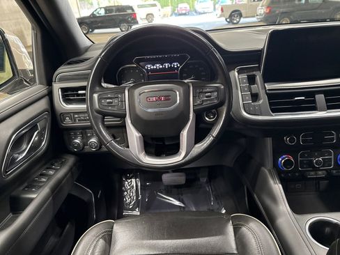 Used 2021 GMC Yukon XL SLT AWD/4WD image 24