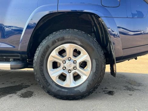 Used 2018 Toyota 4Runner SR5 Premium AWD/4WD image 14