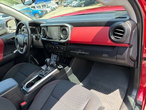 Used 2023 Toyota Tacoma SR5 AWD/4WD image 20