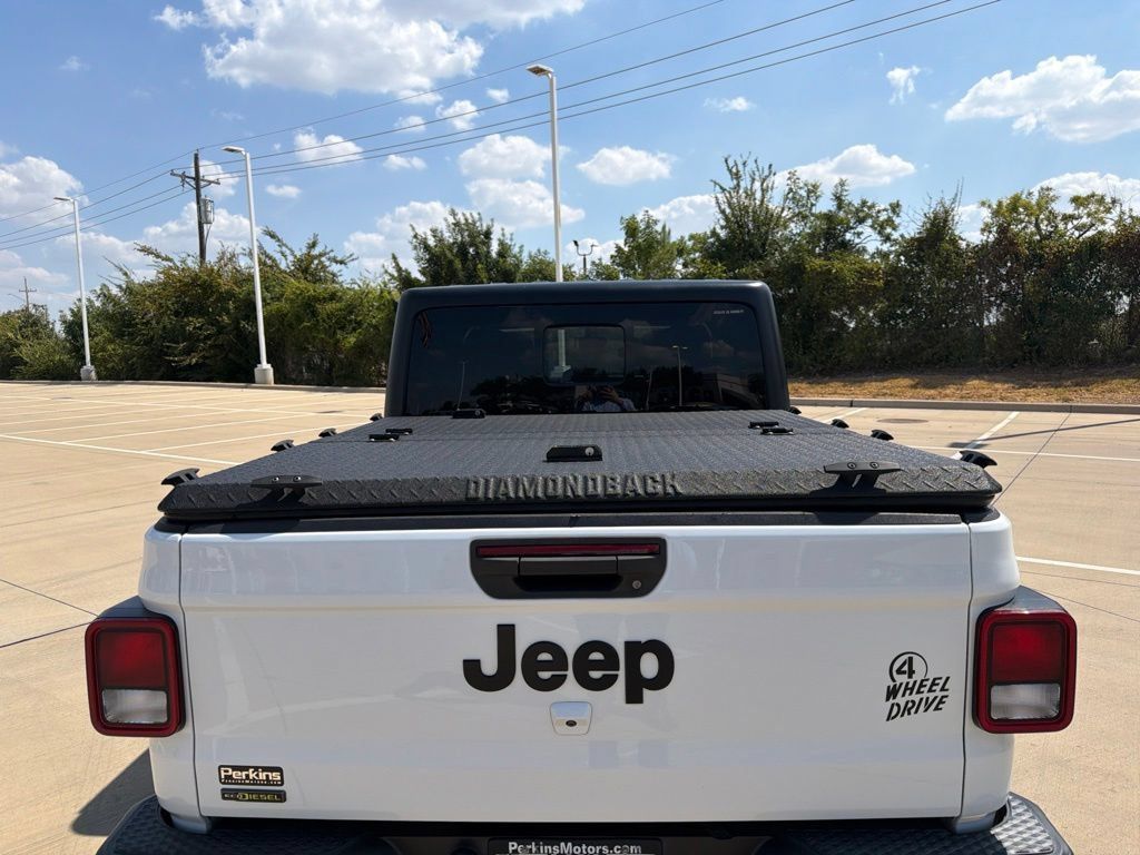 Used 2022 Jeep Gladiator Sport AWD/4WD image 4