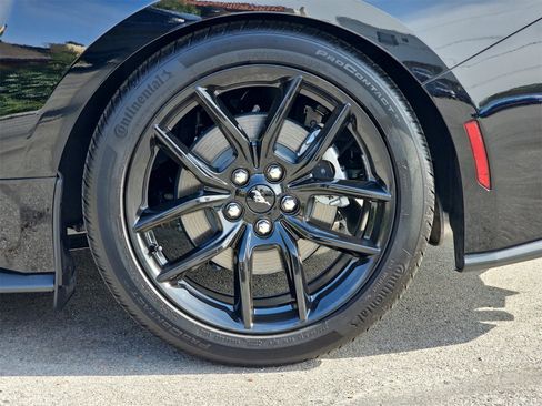 Used 2025 Ford Mustang Coupe image 34