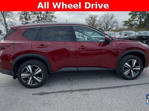 Used 2024 Nissan Rogue SL image 11