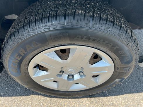 Used 2013 RAM C/V Tradesman w/ UConnect Hands-Free Group FWD image 9