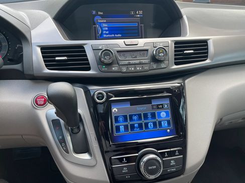 Used 2014 Honda Odyssey EX-L image 18
