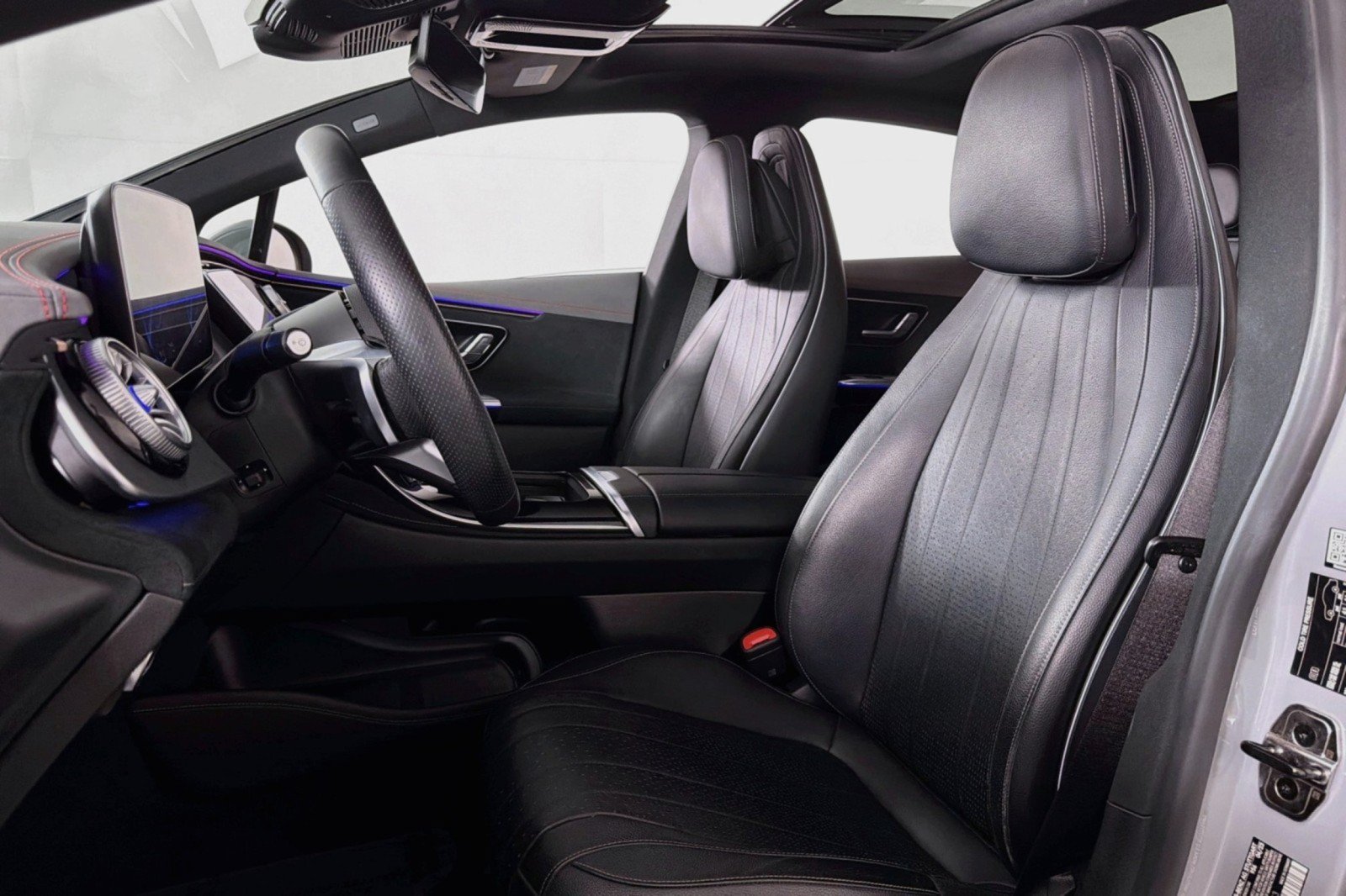 Certified 2023 Mercedes-Benz EQE 500 4MATIC Sedan image 18