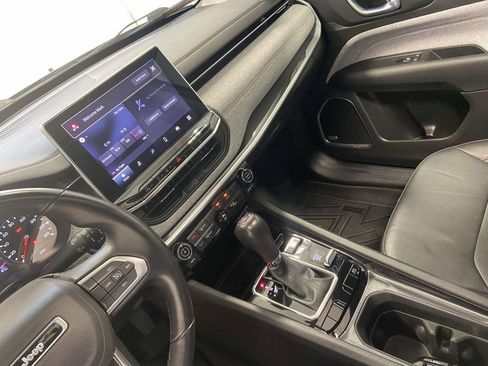 Used 2022 Jeep Compass Latitude w/ Sun and Sound Group image 19