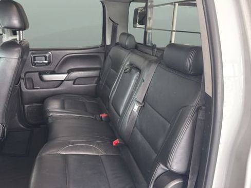 Used 2018 Chevrolet Silverado 2500 LT AWD/4WD image 15
