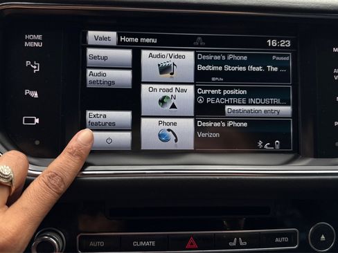 Used 2014 Land Rover Range Rover Supercharged AWD/4WD image 18