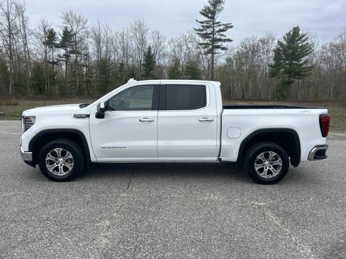 Used 2025 GMC Sierra 1500 SLT AWD/4WD image 8