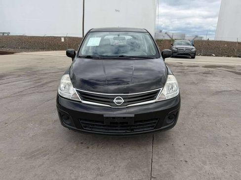 Used 2011 Nissan Versa 1.8 S w/ Plus Pkg FWD image 2